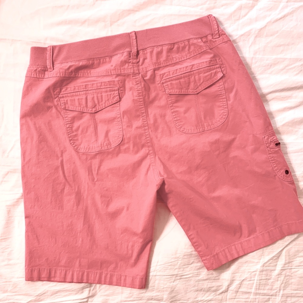 Women's Peach Bermudas - Picture 2 of 8